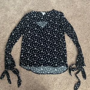 Hinge long sleeve blouse